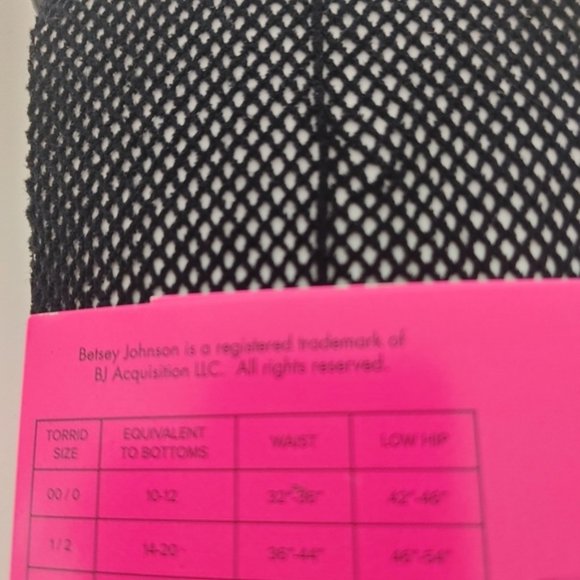 Torrid size 0 00 fishnet tights - Picture 4 of 5